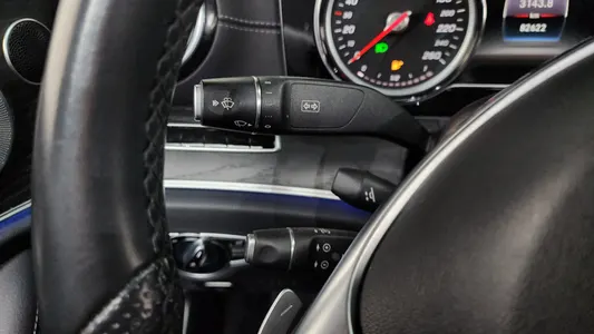 Mercedes-Benz E-Class W213 E220d 2018 17