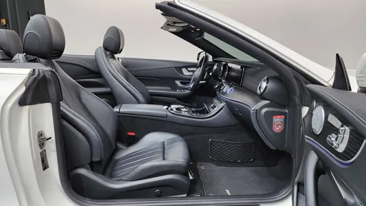 Mercedes-Benz E-Class W213 E220d 2018 26