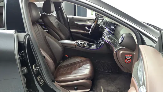 Mercedes-Benz CLS-Class C257 CLS300d AMG Line 2019 26