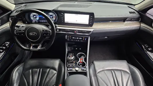 Kia K5 3 1.6 2021 7