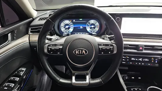 Kia K5 3 1.6 2021 14