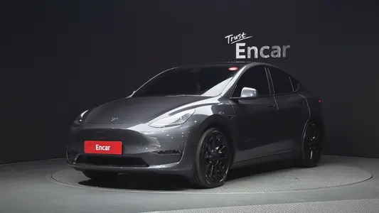 Tesla Y AWD 2021