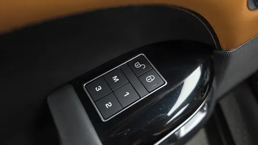 Land Rover 2 3.0 SDV6 AB 2018 36