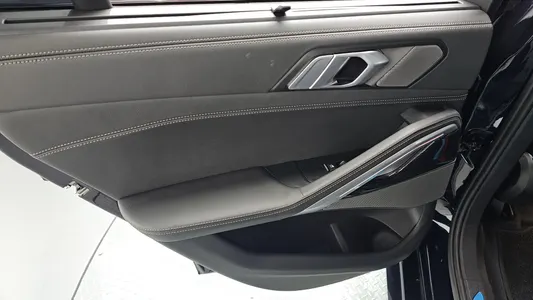 BMW X6 (G06) xDrive40i M 2023 25