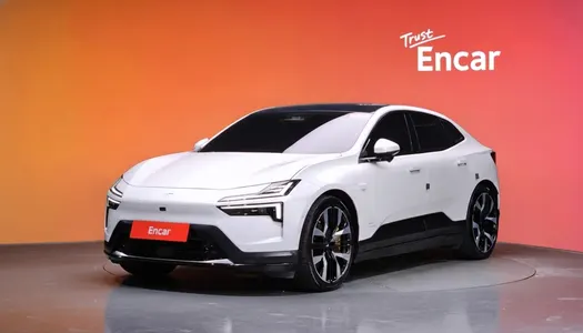 Polestar 4 2025