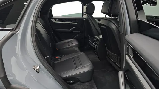 Porsche (PO536) 3.0 2024 11
