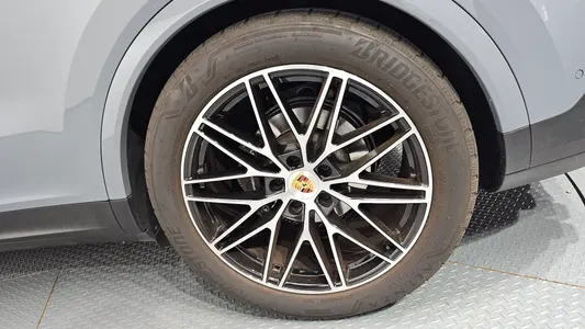Porsche (PO536) 3.0 2024 21