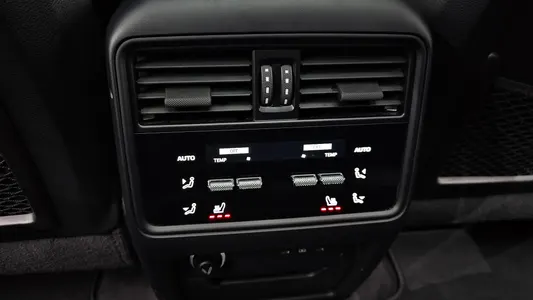 Porsche (PO536) 3.0 2024 30