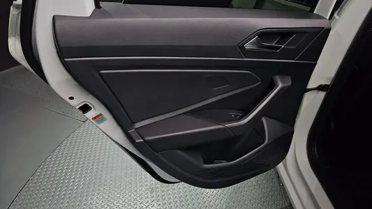 Volkswagen 7 1.5 TSI 2024 25