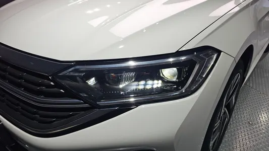 Volkswagen 7 1.5 TSI 2024 22