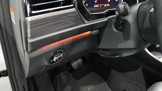 Volkswagen 7 1.5 TSI 2024 28