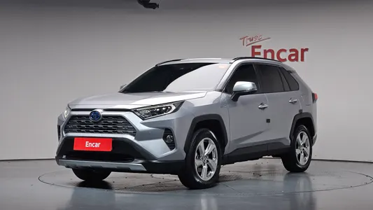 Toyota RAV4 5 2.5 4WD 2021
