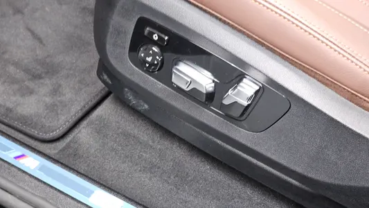 BMW X5 (G05) xDrive 30d M 2025 28