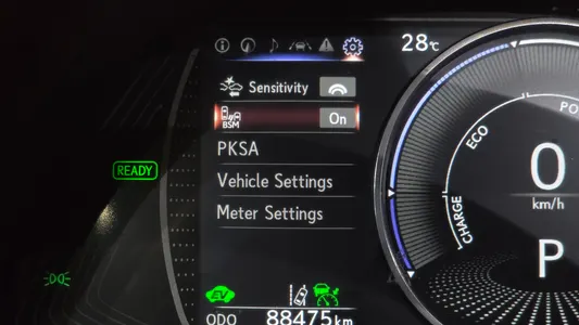 Lexus ES300h 7 2019 17