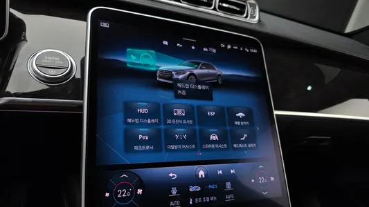 Mercedes-Benz S-Class W223 S580L 4MATIC 2021 14