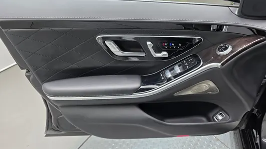 Mercedes-Benz S-Class W223 S580L 4MATIC 2021 24