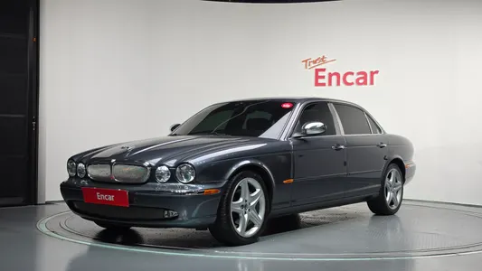Jaguar XJ-8 4.2 2005