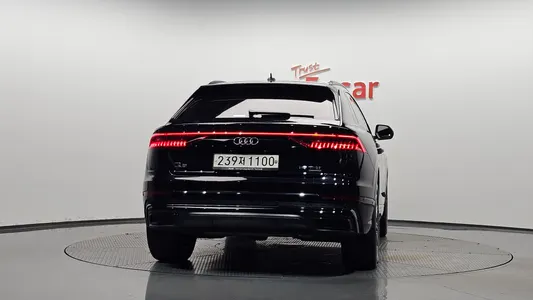 Audi Q8 (4M) 55 TFSI 2021 4