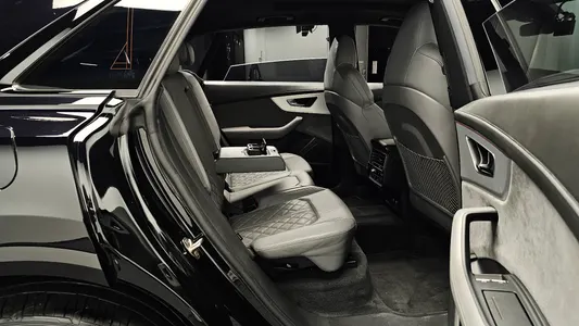 Audi Q8 (4M) 55 TFSI 2021 12