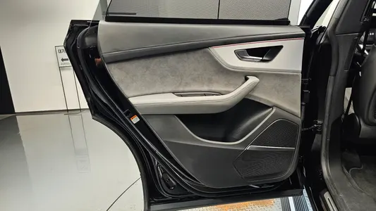 Audi Q8 (4M) 55 TFSI 2021 26