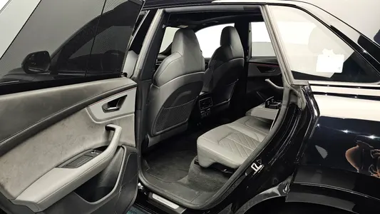 Audi Q8 (4M) 55 TFSI 2021 27