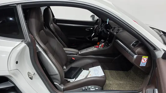 Porsche 718 2.0 2021 26