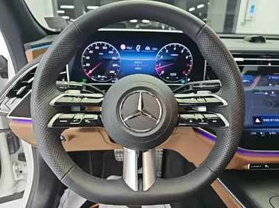 Mercedes-Benz E-Class W214 E300 4MATIC AMG Line 2025 9