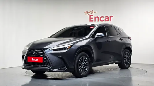Lexus NX450h+ 2 2023