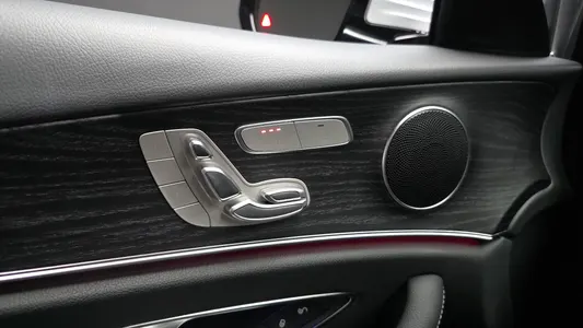 Mercedes-Benz E-Class W213 E220d 2020 18