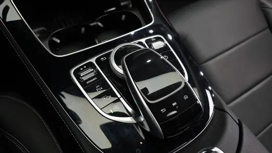 Mercedes-Benz E-Class W213 E220d 2020 30