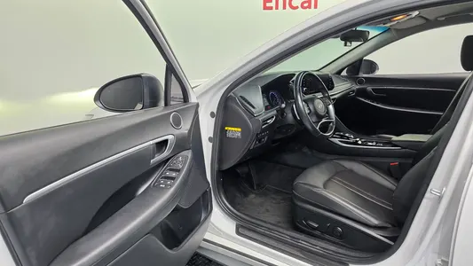 Hyundai (DN8) 2.0 2019 10