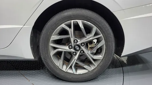 Hyundai (DN8) 2.0 2019 22