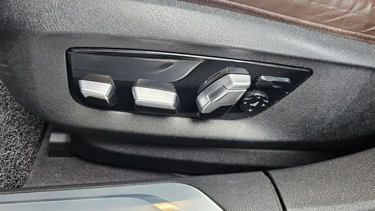 BMW 7 Series (G11) 745Le i M 2020 32