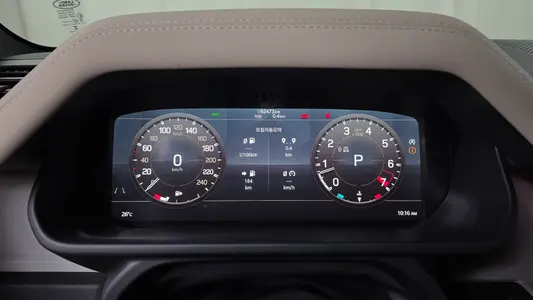 Land Rover (L663) 110 P300 X- SE 2021 8