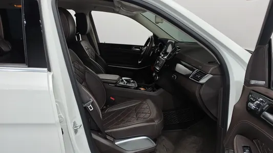 Mercedes-Benz GLS-Class X166 GLS500 4MATIC 2017 26