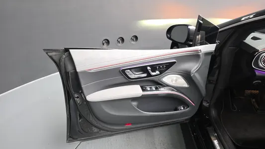 Mercedes-Benz EQS V297 EQS350 2022 24