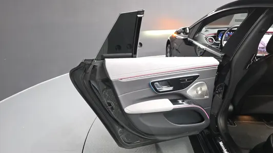 Mercedes-Benz EQS V297 EQS350 2022 25