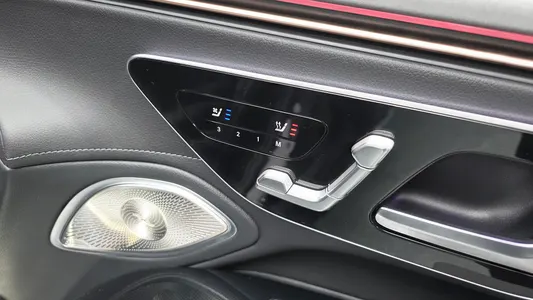 Mercedes-Benz EQS V297 EQS350 2022 38