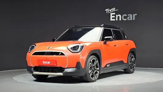 MINI 1 SE 2025