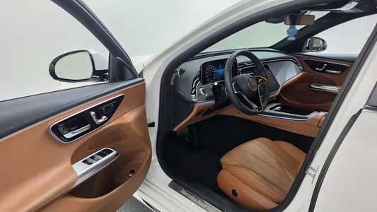 Mercedes-Benz E-Class W214 E220d 4MATIC 2024 10