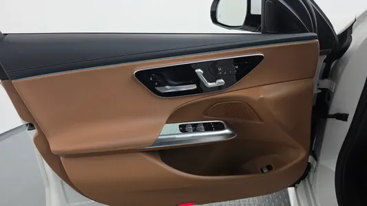 Mercedes-Benz E-Class W214 E220d 4MATIC 2024 24