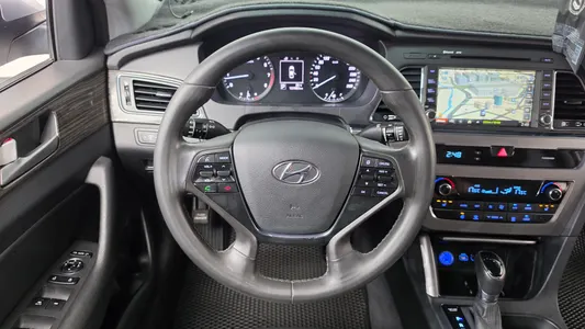 Hyundai LF 2.0 2015 13