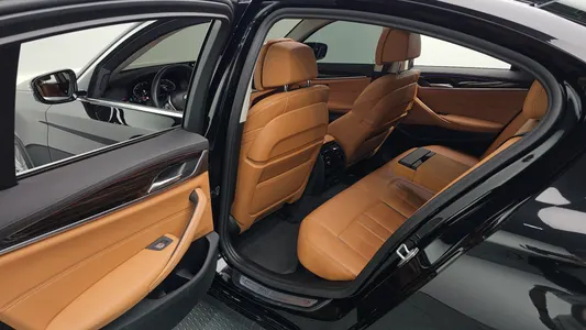 BMW 5 Series (G30) 520i 2021 12