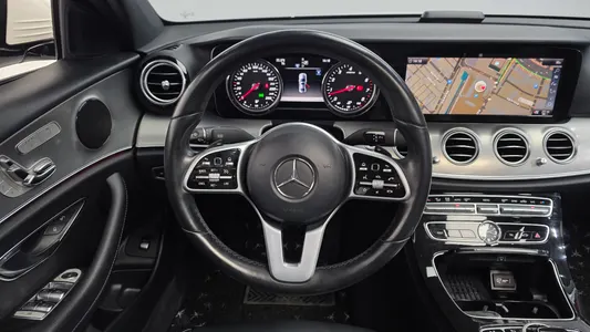 Mercedes-Benz E-Class W213 E300 2018 13