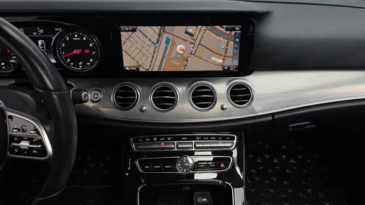Mercedes-Benz E-Class W213 E300 2018 14