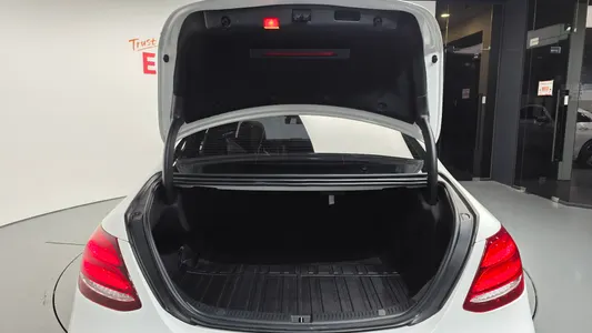 Mercedes-Benz E-Class W213 E300 2018 20