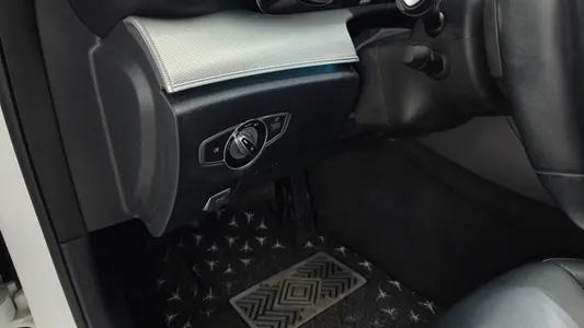 Mercedes-Benz E-Class W213 E300 2018 28