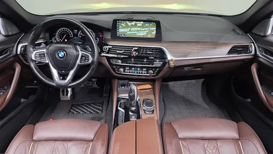 BMW 5 Series (G30) 530i M 2018 7