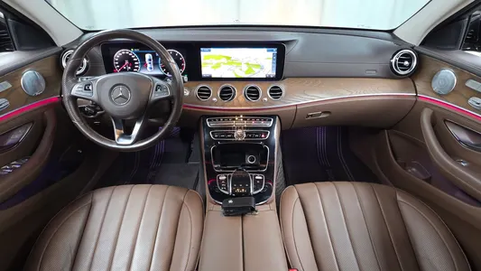 Mercedes-Benz E-Class W213 E300 4MATIC 2018 7