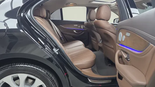Mercedes-Benz E-Class W213 E300 4MATIC 2018 11